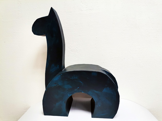 Assise Little Lama pour chambre d'enfant &copy;MLT